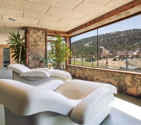 Spa Grandvalira Els Llacs Mountain apartments