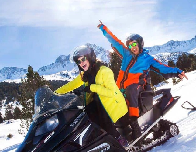 Actividades Invierno 7 Andorra-motos-nieve